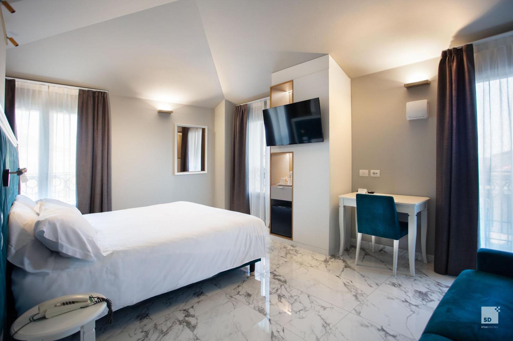 Elena Hotel