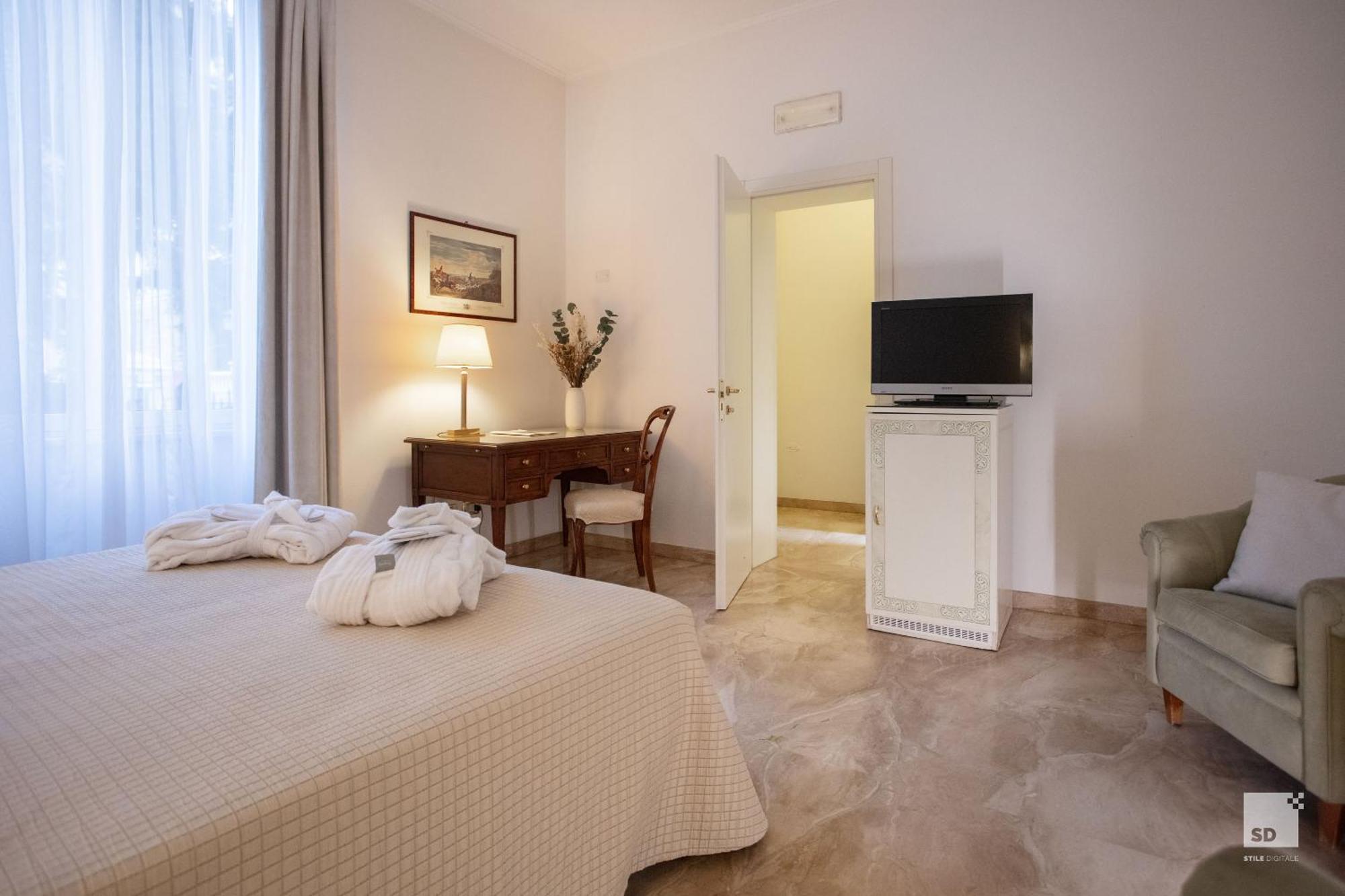 Hotel Elena
